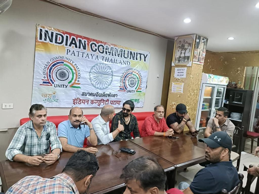 New Pind Balluchi Inn Pattaya Eksteriør bilde