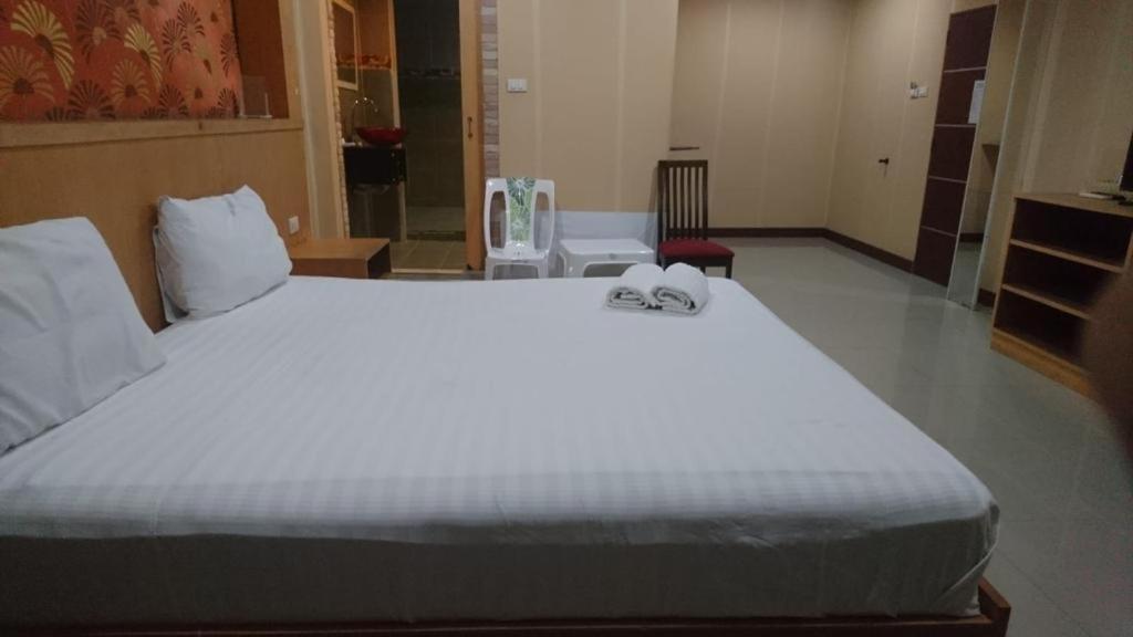New Pind Balluchi Inn Pattaya Eksteriør bilde