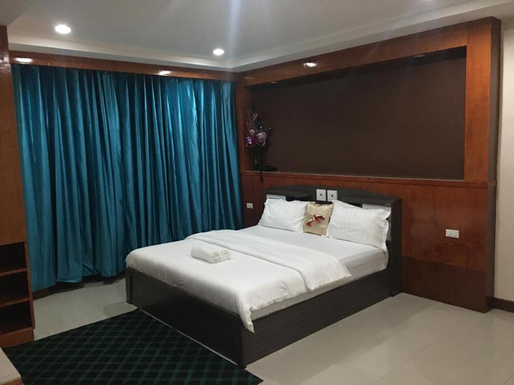 New Pind Balluchi Inn Pattaya Eksteriør bilde