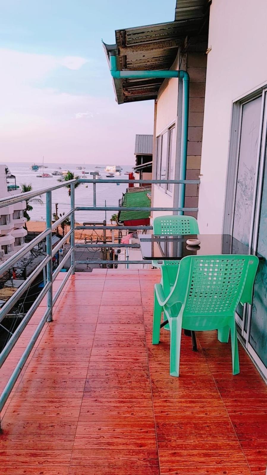 New Pind Balluchi Inn Pattaya Eksteriør bilde
